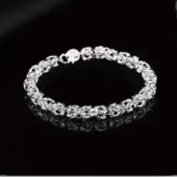 Twisted Metal Silver Stackable Bracelet - Picture 2 of 5